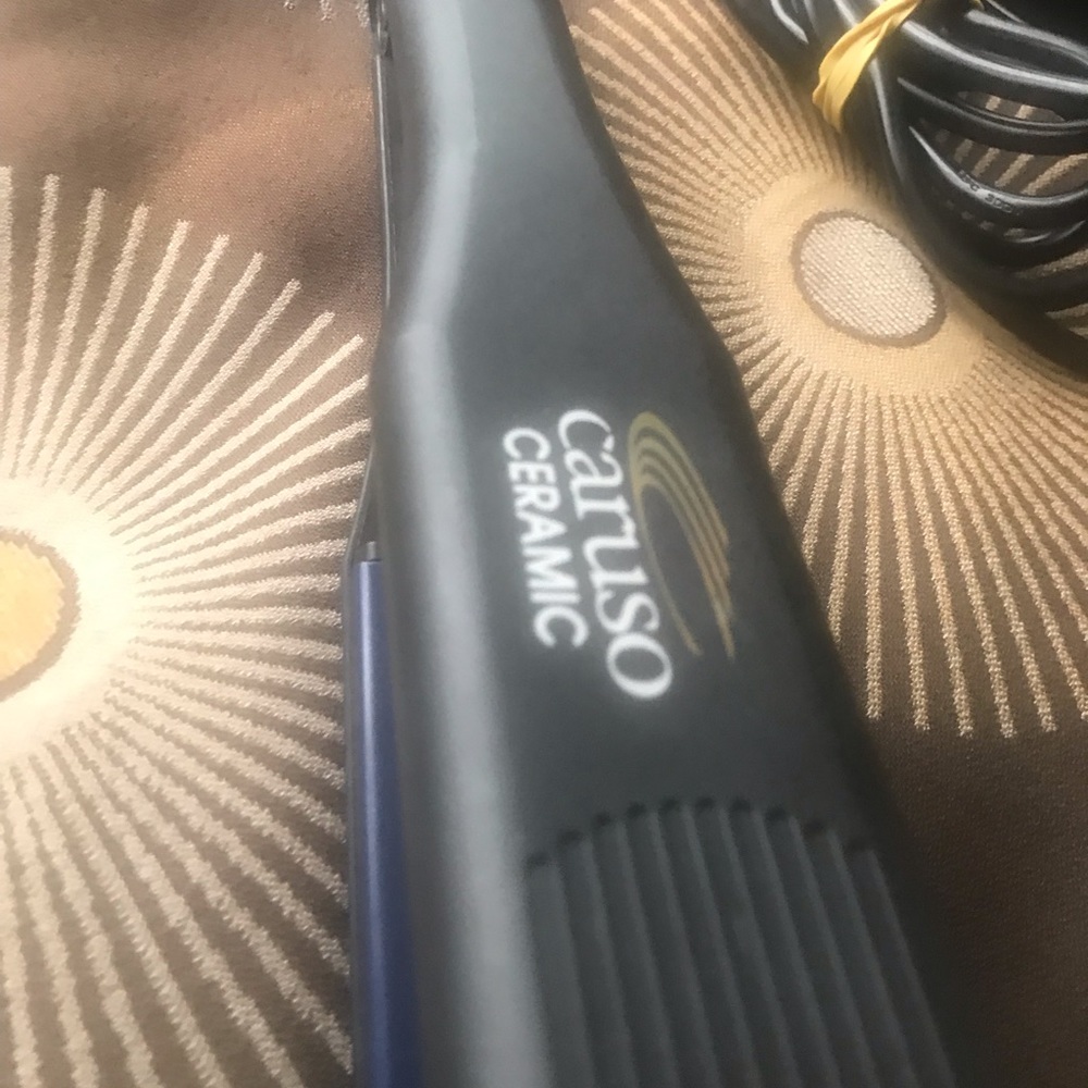 Caruso ceramic flat iron new no box